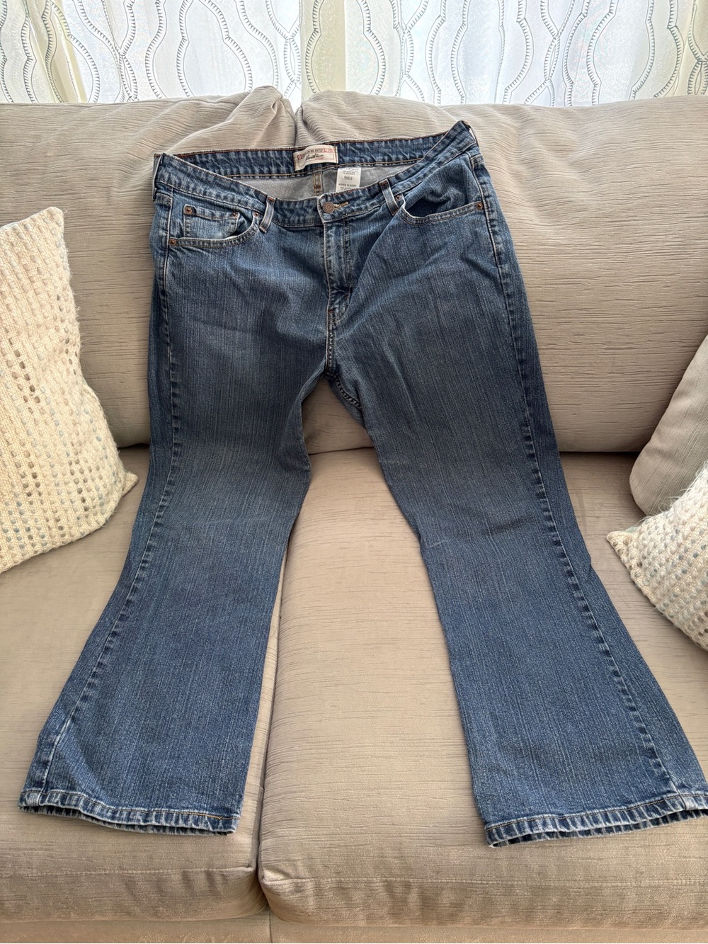 Levi's Blue Boot Cut Jeans - Classic Denim Fade